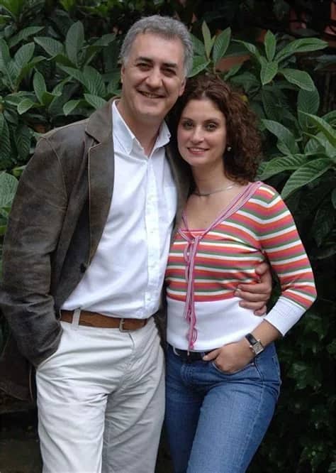 Arzu Balkan Biyografisi foto galeri 3