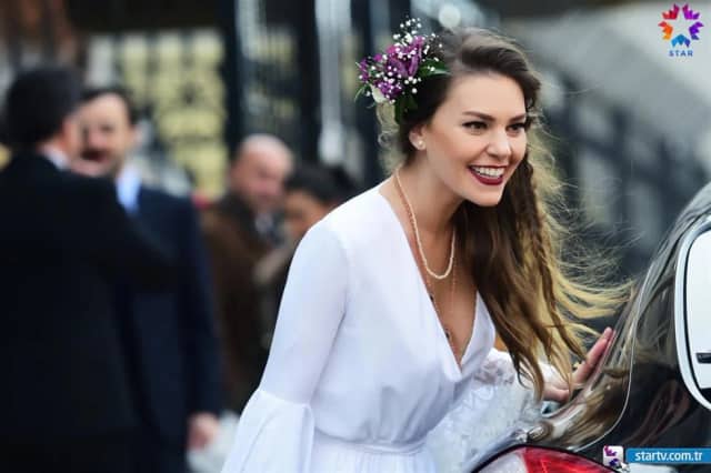 Aslı Enver Biyografisi foto galeri 2