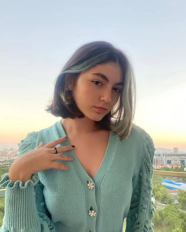 Ayça Tilki Biyografisi foto galeri 2