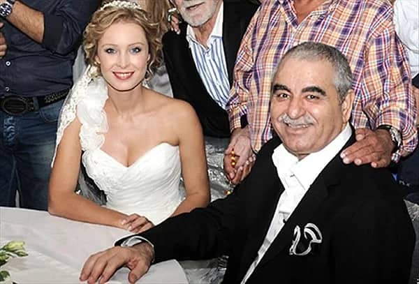 Ayşegül Yıldız Biyografisi foto galeri 2