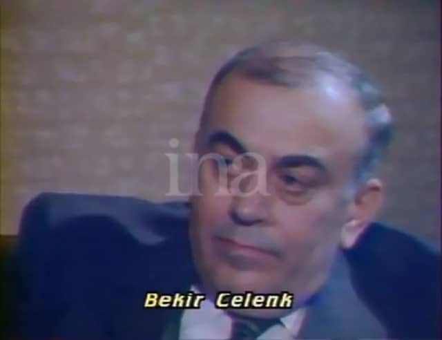 Bekir Çelenk Biyografisi foto galeri 1