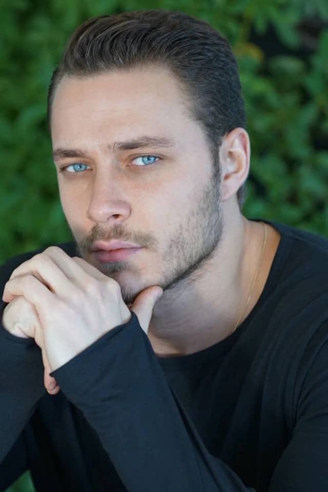 Burak Çelik Biyografisi foto galeri 3