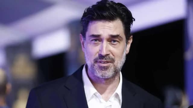 Burak Hakkı Biyografisi foto galeri 5