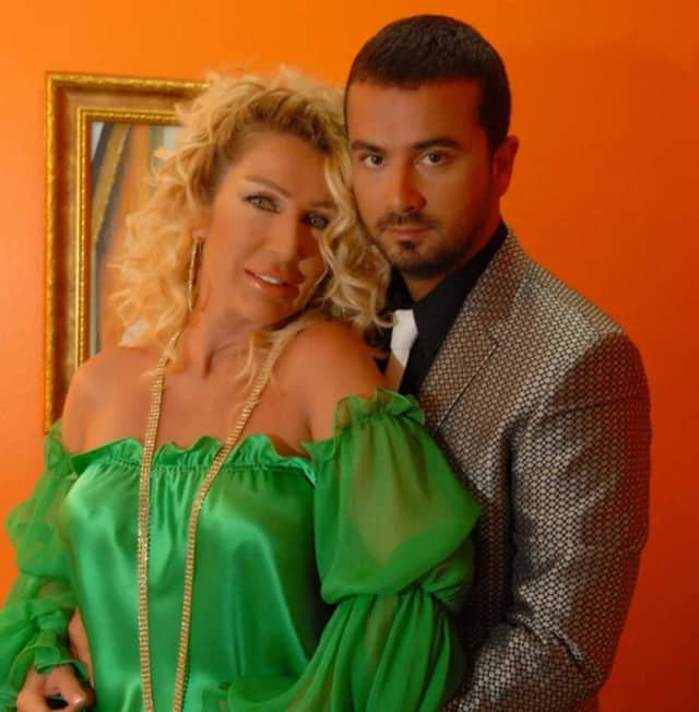 Büşra Aköz Biyografisi foto galeri 1