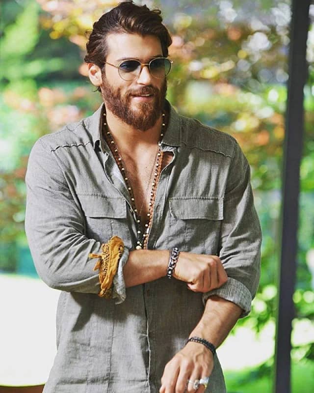 Can Yaman Biyografisi foto galeri 1
