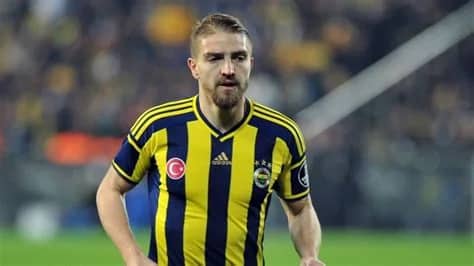 Caner Erkin Biyografisi foto galeri 3