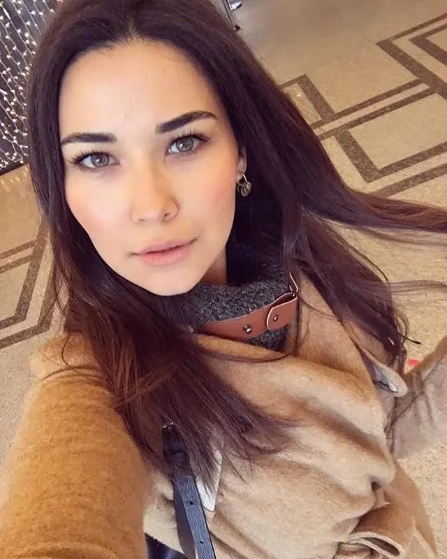 Defne Hatipoğlu Biyografisi foto galeri 3