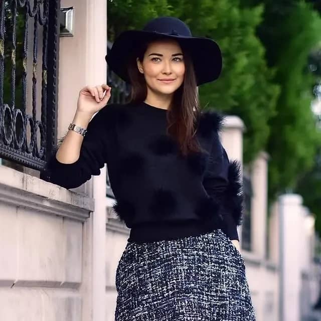 Defne Hatipoğlu Biyografisi foto galeri 5