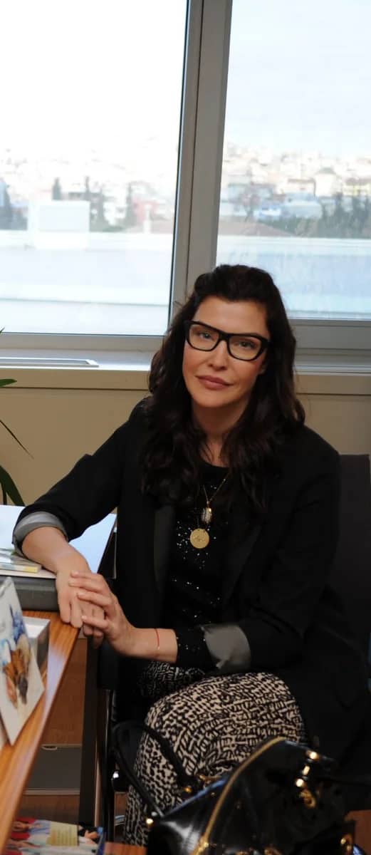 Deniz Akkaya Biyografisi foto galeri 2