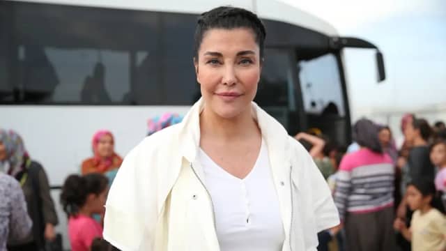 Deniz Akkaya Biyografisi foto galeri 4
