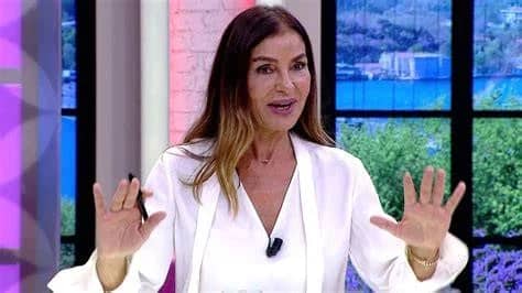 Derya Tuna Biyografisi foto galeri 4