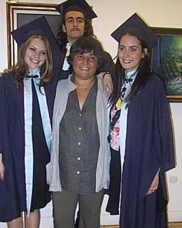 Dilek Enver Biyografisi foto galeri 4