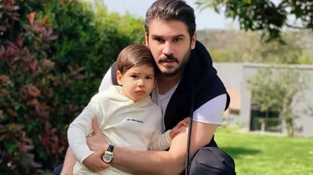 Efehan Sayışman Biyografisi foto galeri 4
