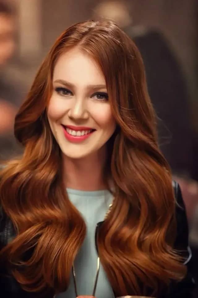 Elçin Öztürk Biyografisi foto galeri 1