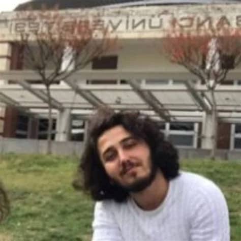 Emirhan Koç Biyografisi foto galeri 1