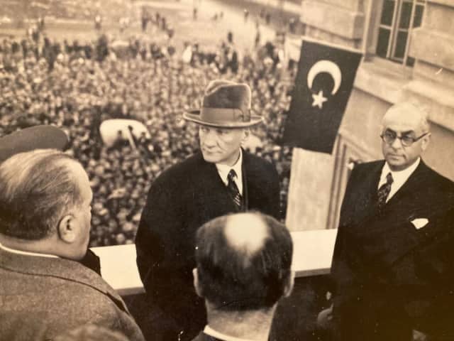 Eşet Nadir Biyografisi foto galeri 4