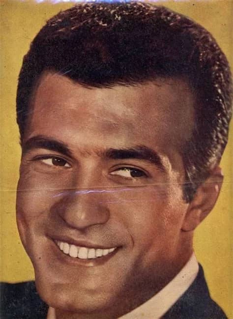 Fikret Hakan Biyografisi foto galeri 3