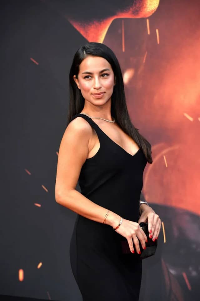 Gizem İmre Biyografisi foto galeri 1