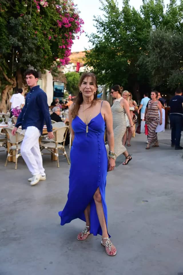 Gül Dürüst Biyografisi foto galeri 2