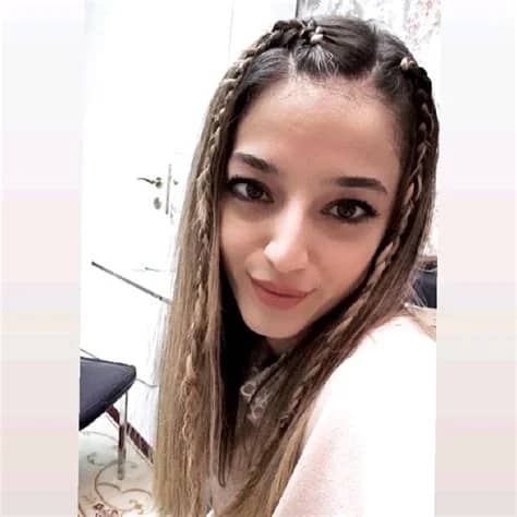 Gülce Akol Biyografisi foto galeri 4
