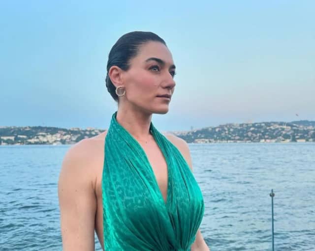 Hande Subaşı Biyografisi foto galeri 3