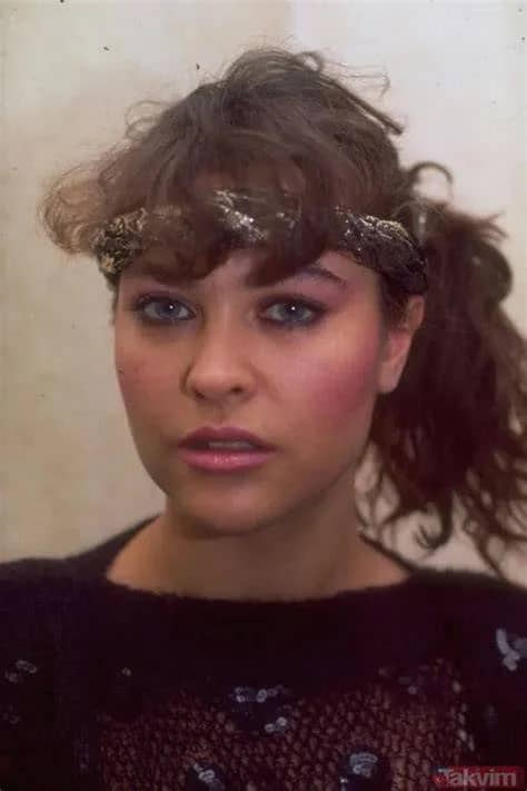 Hülya Atan Biyografisi foto galeri 2