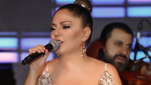 İzel Çelikgöz Biyografisi foto galeri 1