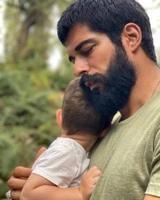 Karan Özçivit Biyografisi foto galeri 4