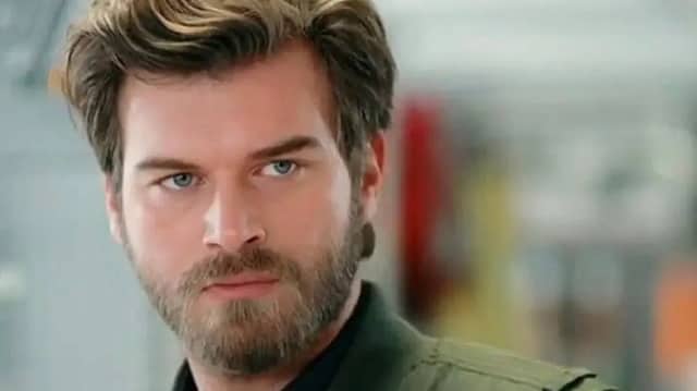Kıvanç Tatlıtuğ Biyografisi foto galeri 4