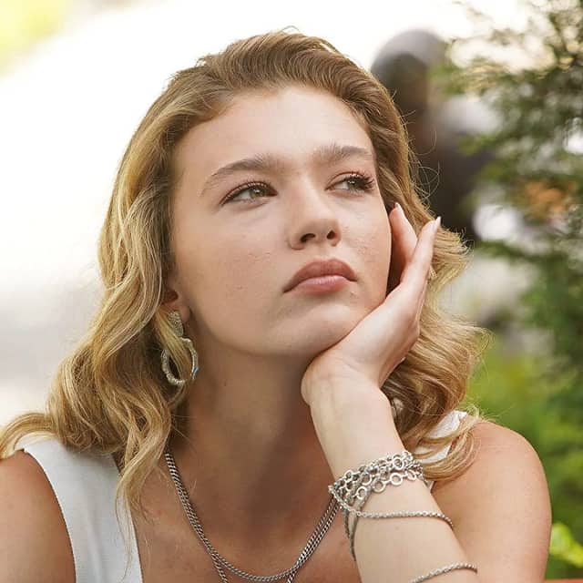 Melisa Döngel Biyografisi foto galeri 1