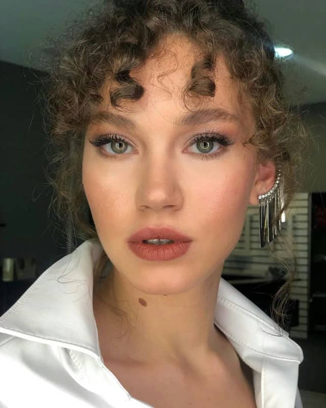 Melisa Şenolsun Biyografisi foto galeri 2