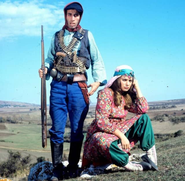 Meral Zeren Biyografisi foto galeri 1