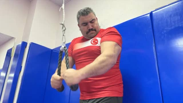 Mustafa Altuntaş Biyografisi foto galeri 1