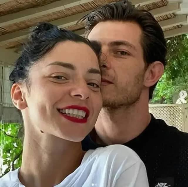 Nehra Boluğur Biyografisi foto galeri 3