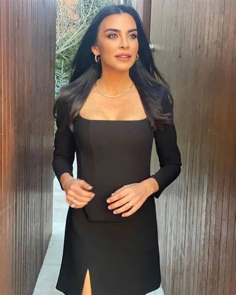 Neslişah Alkoçlar Biyografisi foto galeri 5