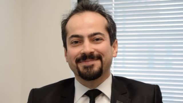 Ömer Topaloğlu Biyografisi foto galeri 4