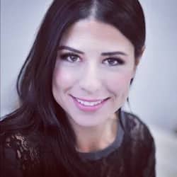 Peray Özdil Biyografisi foto galeri 1