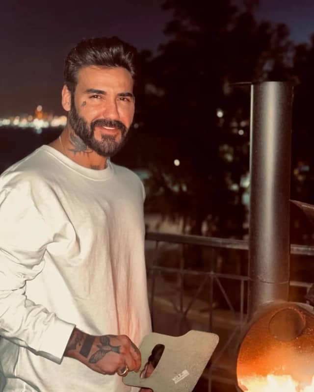 Poyraz Sakuçoğlu Biyografisi foto galeri 4