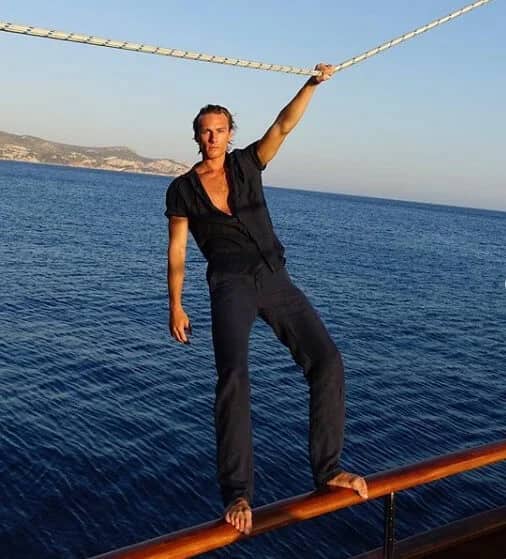 Rafael Cemo Çetin Biyografisi foto galeri 2