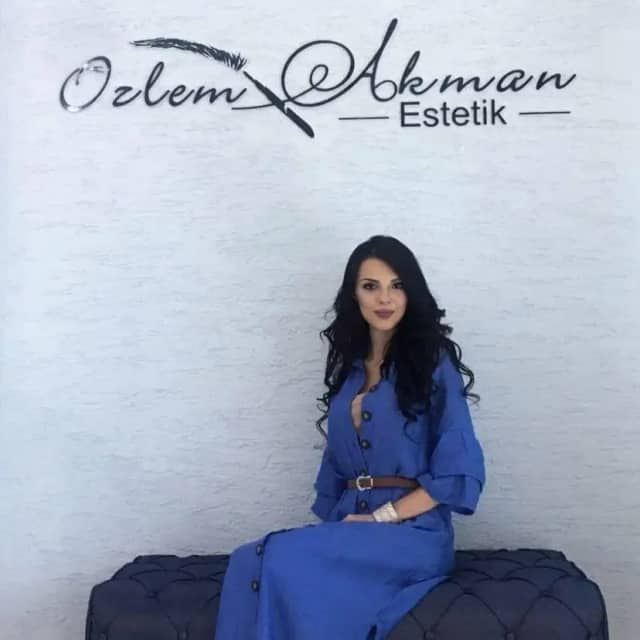 Reşiha Akman Biyografisi foto galeri 1
