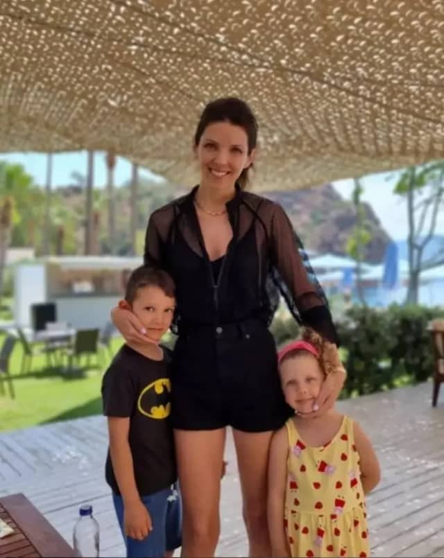 Selin Gökbakar Biyografisi foto galeri 2
