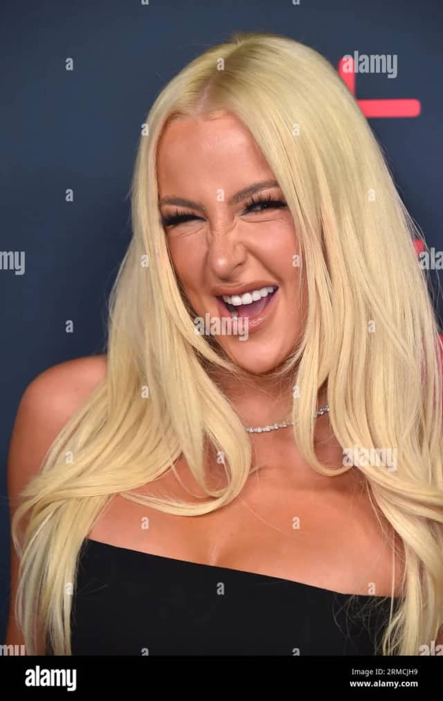 Tana Mongeau Biyografisi foto galeri 5