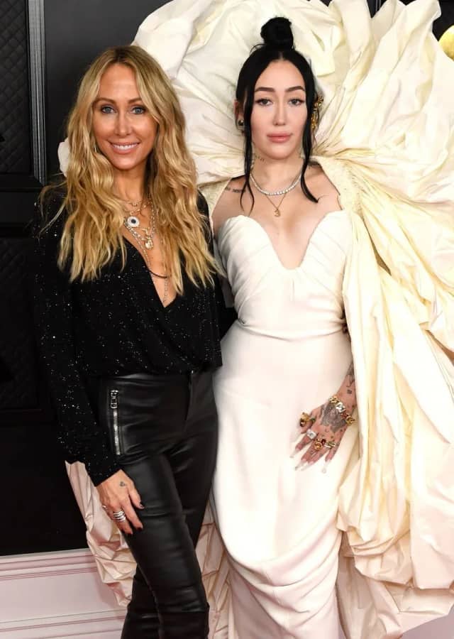 Tish Cyrus Biyografisi foto galeri 1