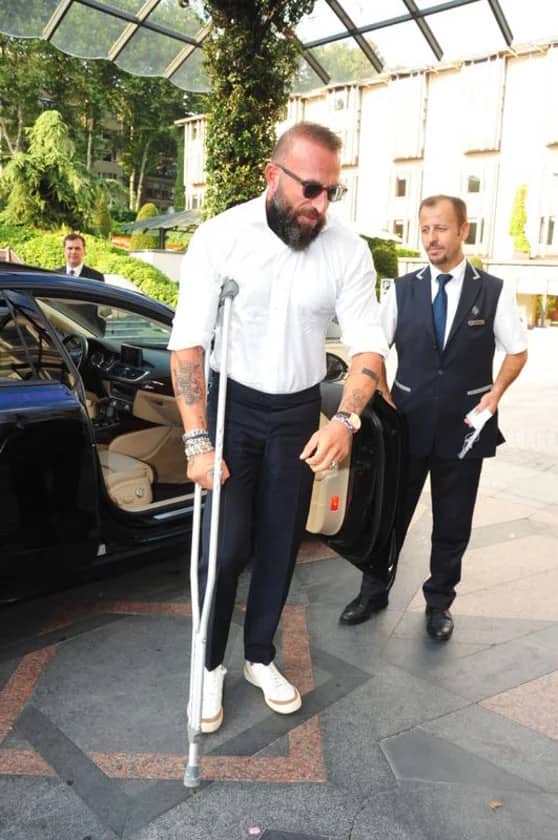 Tuncer Öztarhan Biyografisi foto galeri 4