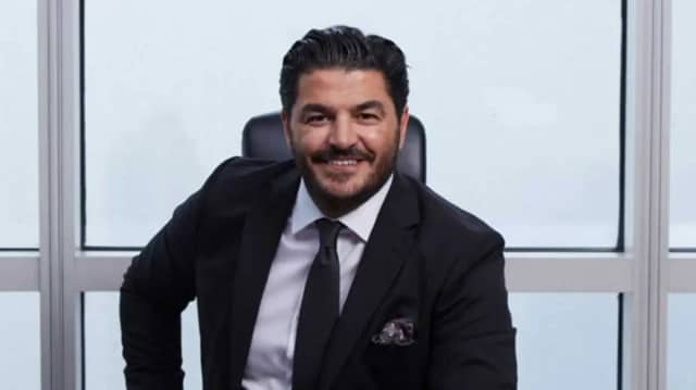 Uğur Akkuş Biyografisi foto galeri 3