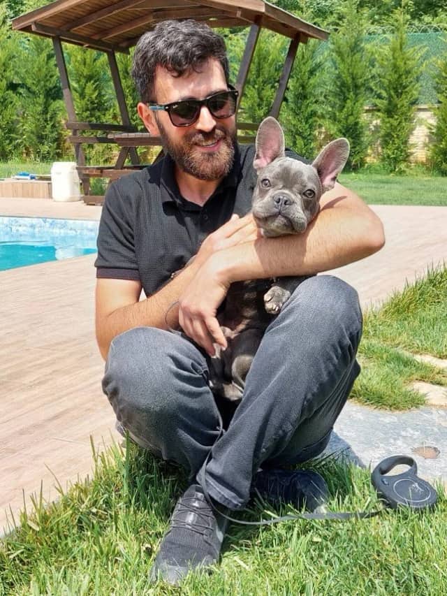 Uğur Erkır Biyografisi foto galeri 3