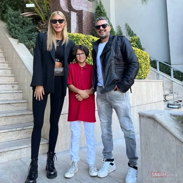 Uzay Tuncer Altuğ Biyografisi foto galeri 2