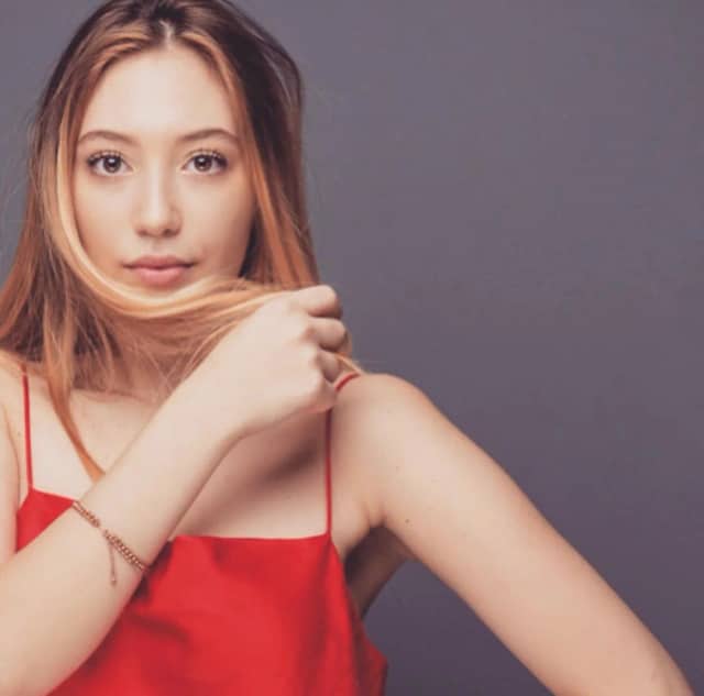 Yasmin Erbil Biyografisi foto galeri 3