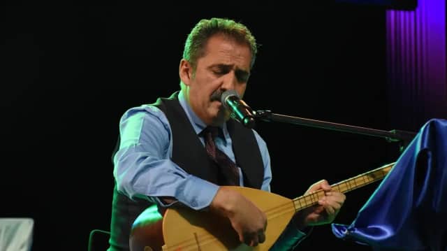 Yavuz Bingöl Biyografisi foto galeri 3
