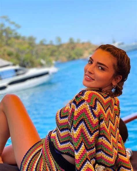 Zehra Yılmaz Biyografisi foto galeri 1